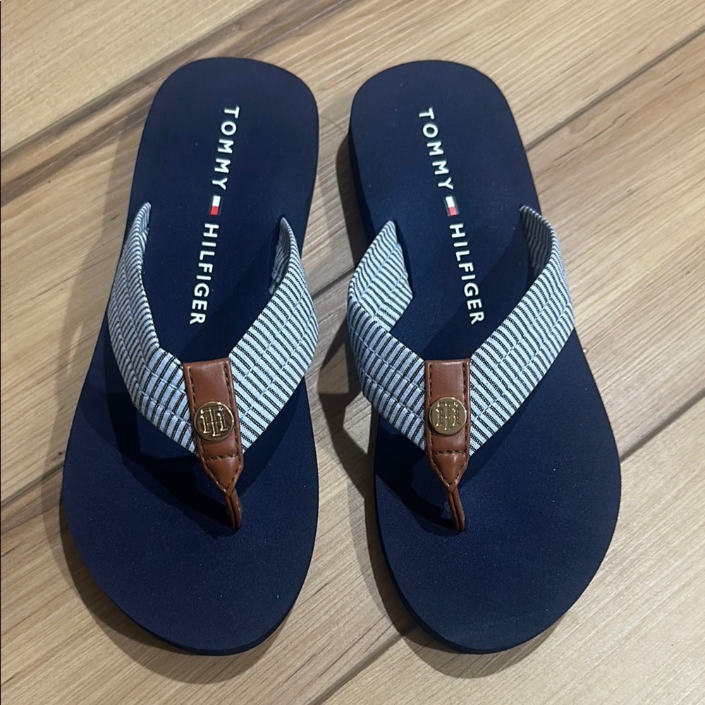 Tommy Hilfiger Navy and Brown Women's Flip Flops